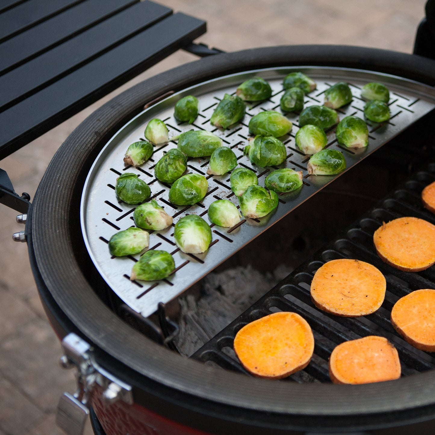Big Joe® Series III Grill, Cover and Fish & Veg Grate Bundle